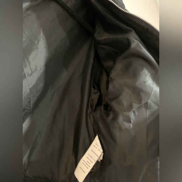 Black Peach Skin Cropped Bubble Puffer Jacket by Pretty Little Thing. Size 6 - Picture 9 of 11